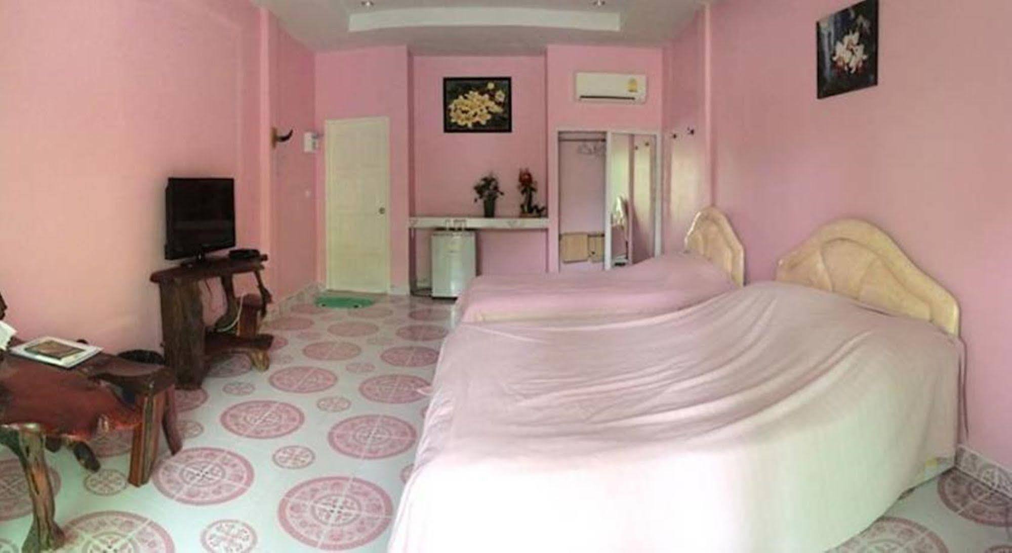 Punpisa Resort สามชุก ภายนอก รูปภาพ